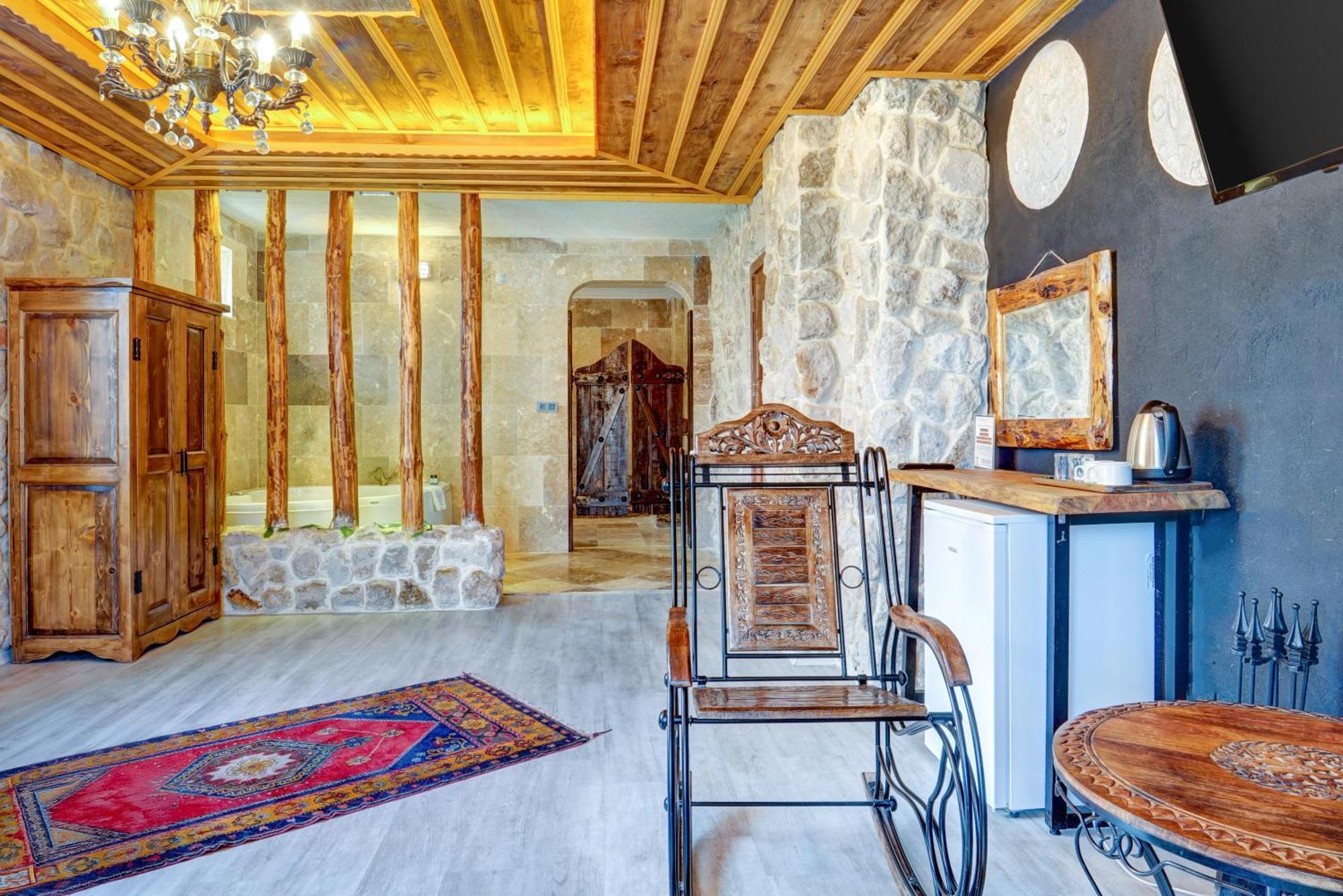 Moonlight Of Cappadocia Hotel อุตชิซาร์ ภายนอก รูปภาพ